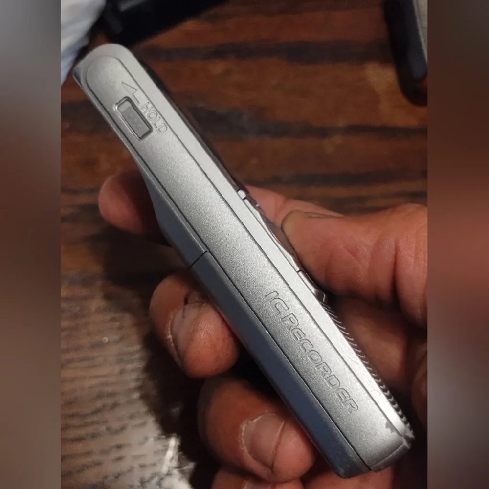 Sony ICD-BX112 500 Hours 2 GB Digital‎ Handheld Voice Recorder